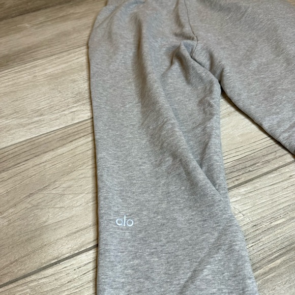 ALO SWEAT PANTS GREY SIZE XS - Picture 2 of 5